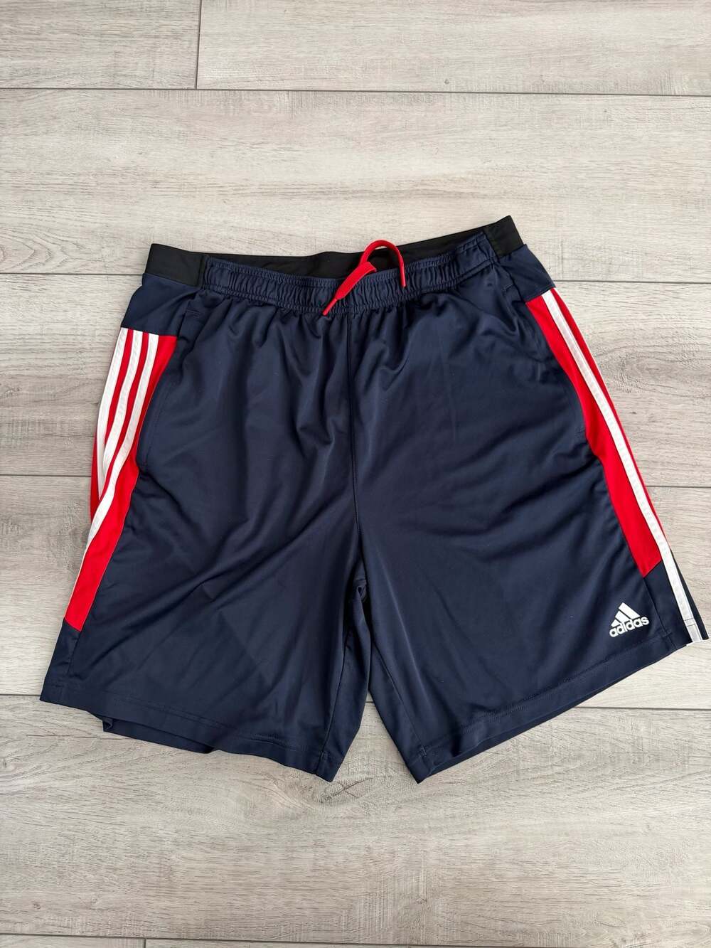 Adidas Primegreen Aeroready 3-Stripes Athletic Training Shorts Navy Blue Red Siz